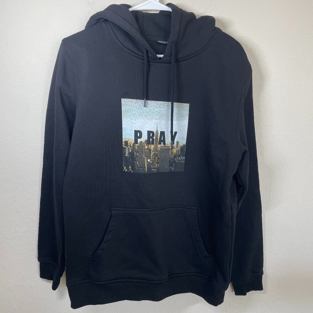 Mister Tee Pray City black Graphic Long Sleeve Pullover Hooded Sweatshirt Large
